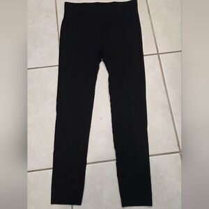 Black Leggings By Bearpaw